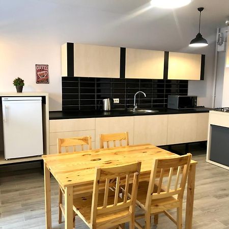 Osapart Cozy Apartment In A Complex Semycvit リヴィウ エクステリア 写真
