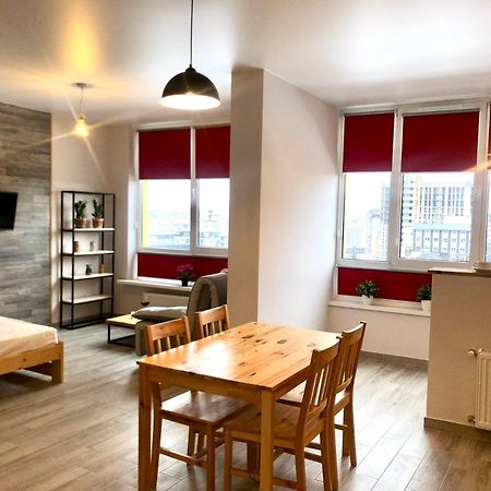 Osapart Cozy Apartment In A Complex Semycvit リヴィウ エクステリア 写真