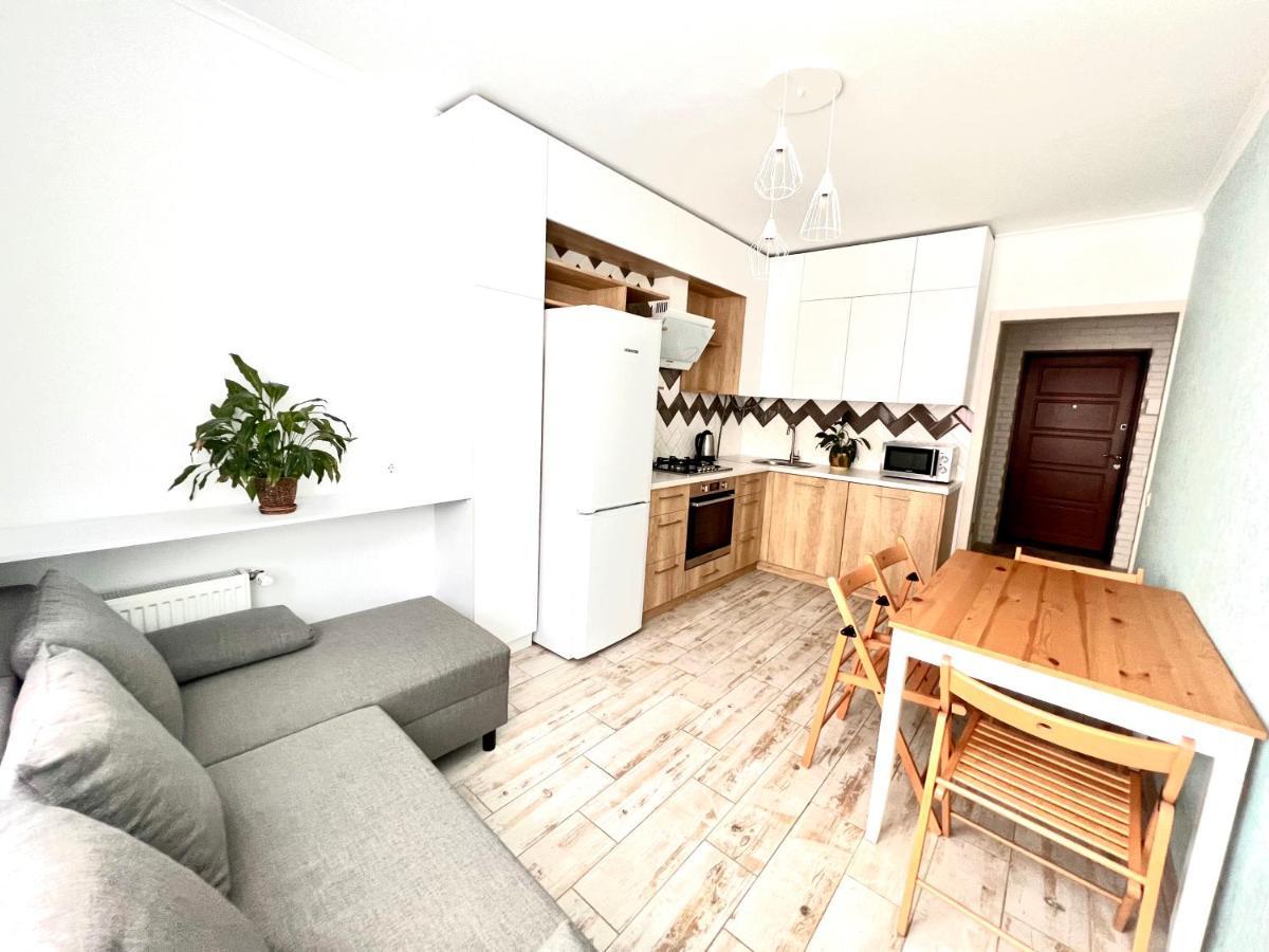 Osapart Cozy Apartment In A Complex Semycvit リヴィウ エクステリア 写真