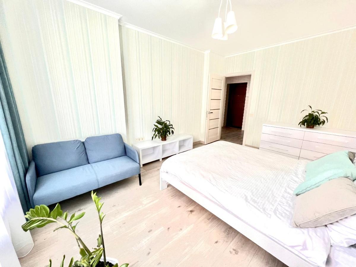 Osapart Cozy Apartment In A Complex Semycvit リヴィウ エクステリア 写真