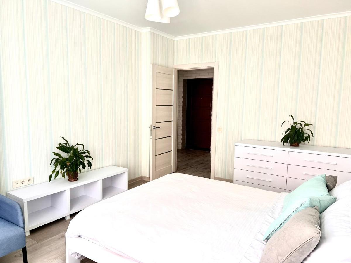 Osapart Cozy Apartment In A Complex Semycvit リヴィウ エクステリア 写真