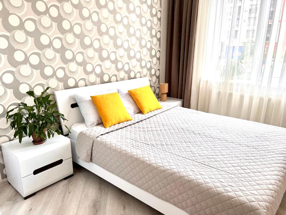 Osapart Cozy Apartment In A Complex Semycvit リヴィウ エクステリア 写真